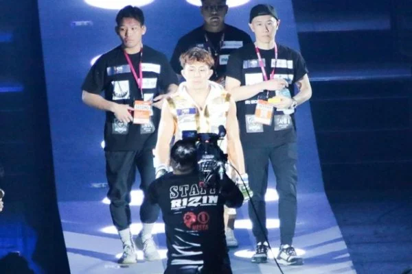 世界羽联德国海露公开赛李诗沣男单冲冠与骆建佑晋级之路分析